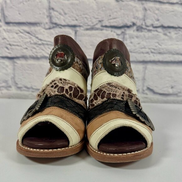 Freebird by Steven FB-BUDHA Heeled Sandals Size 6 Boho Patchwork Western Mule - Picture 4 of 16